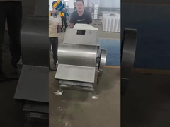 使用中の氷砕機