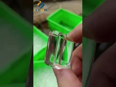 複数の氷機が同時に稼働している