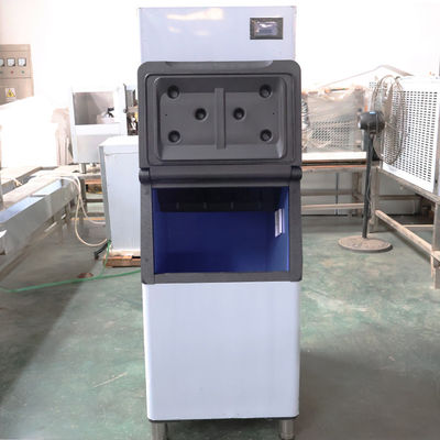 キッチンバーで1日当たり318kgの商用屋外アイスメーカー
